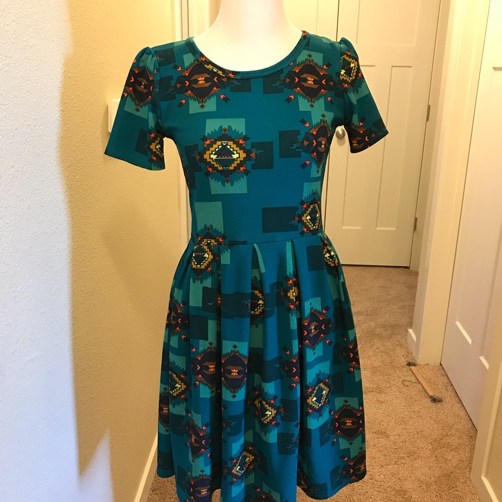 Lularoe XS Amelia dress